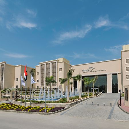 Triumph Luxury Hotel El El Cairo Exterior foto Arab Academy for Science, Technology and Engineering and Research