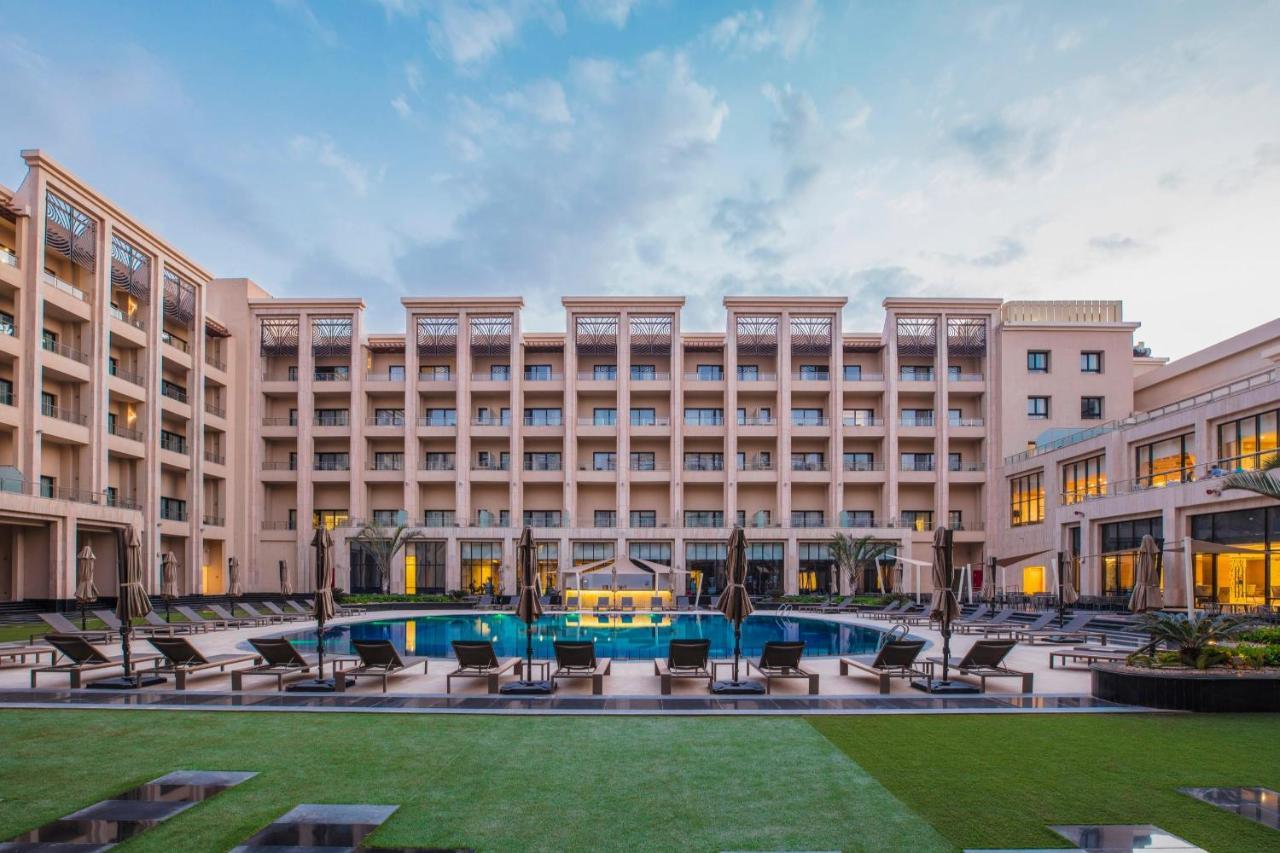 Triumph Luxury Hotel El El Cairo Exterior foto The Park, Hyderabad